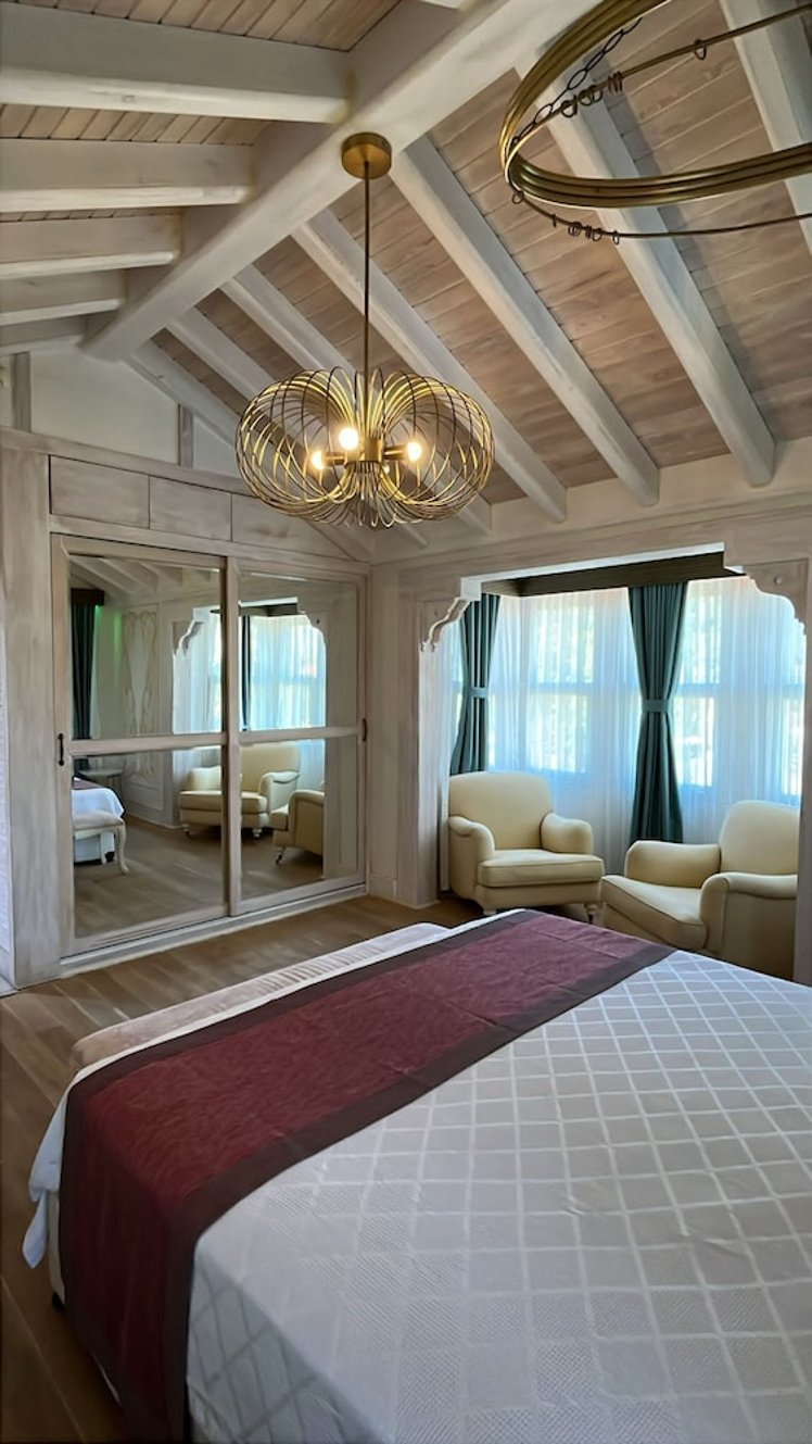 On Oda Otel, Izmir