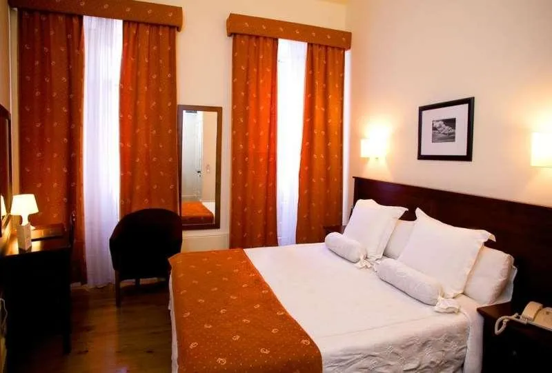 Room, Aliados, Porto