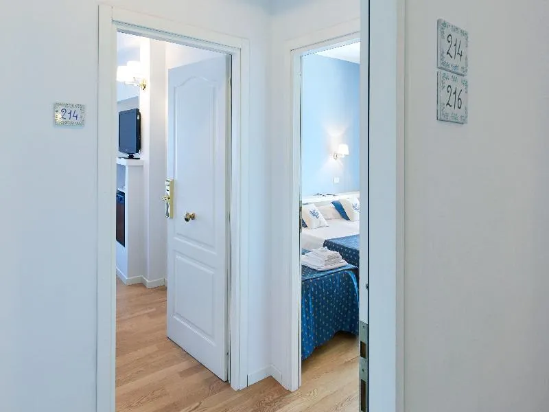Room, Punta Nord-Est, Palermo