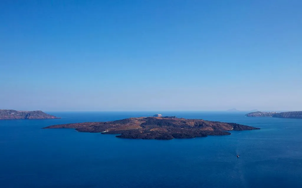 General view, Caldera's Bliss Suites, Santorini