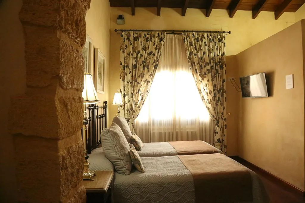 Room, La Casona de Calderon, Seville