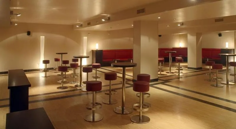 Bar, Palacio de Velada, Madrid