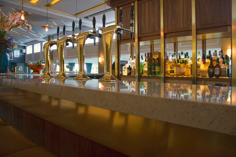Bar, Garryvoe Hotel, Cork