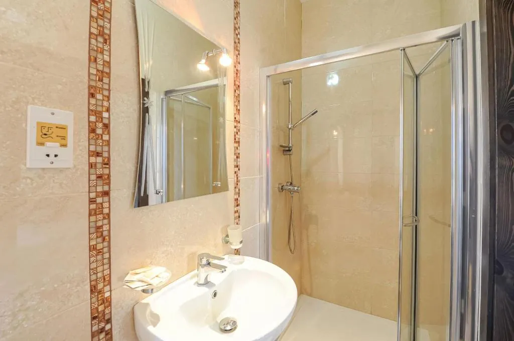 Double or Twin STANDARD Room, Mariblu Guesthouse, Gozo