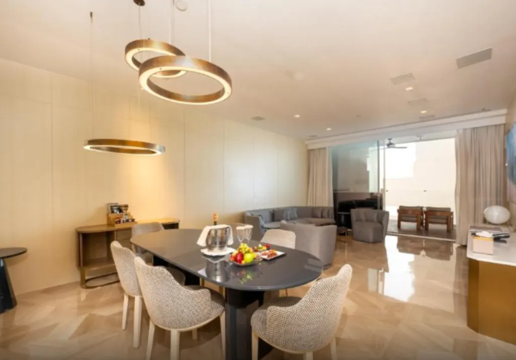 APARTMENT THREE BEDROOMS Room, Five Palm Jumeirah Dubai, Dubai