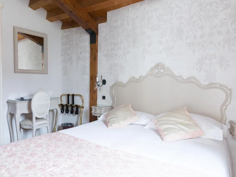 Double or Twin CLASSIC Room, Villa Gasparini, Venice
