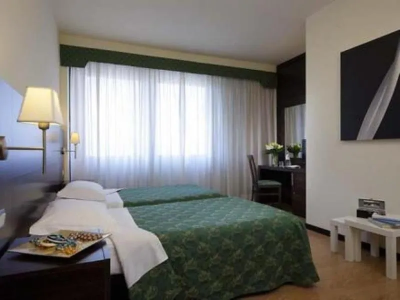 SINGLE STANDARD Room, Hotel Delfino, Venice