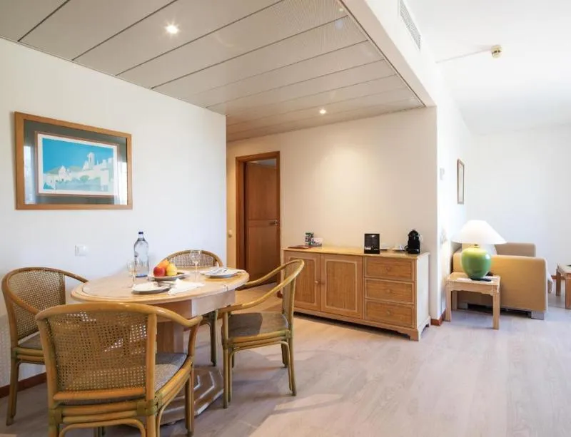 SUITE TWO BEDROOMS ONE BATHROOM Room, Dom Pedro Marina, Algarve