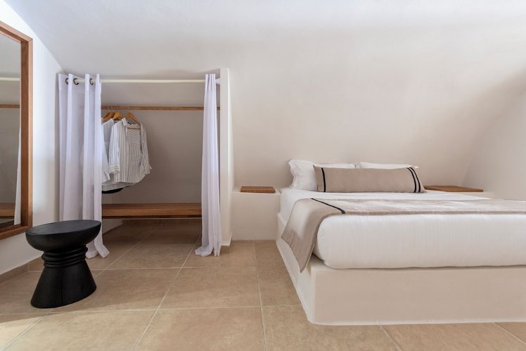 La Maltese Estate, Santorini