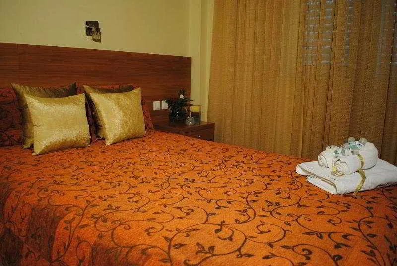 Room, Ideal, Athens