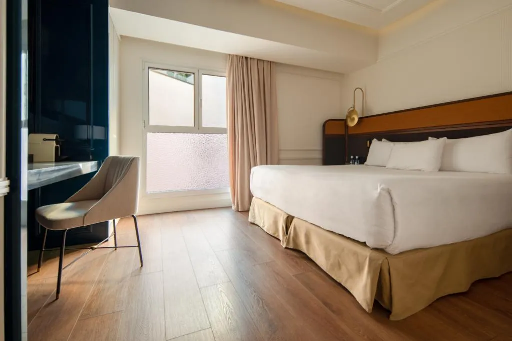DOUBLE SINGLE USE STANDARD Room, Only YOU Hotel Valencia, Valencia
