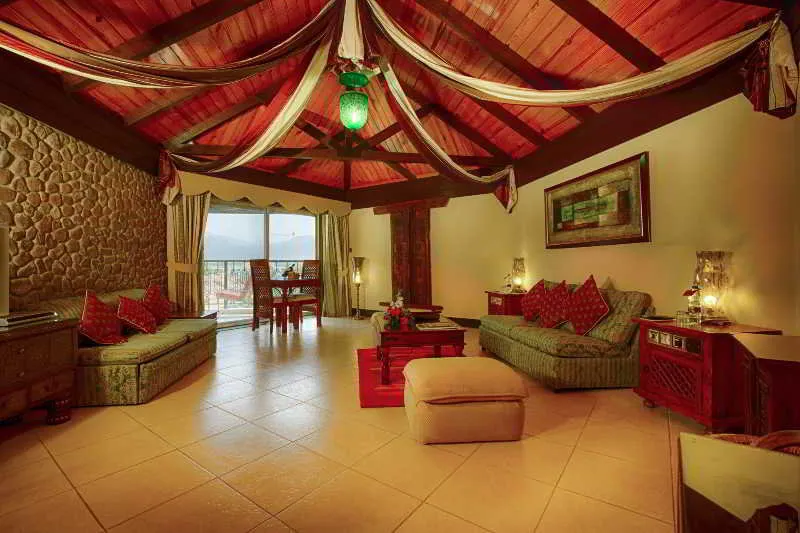 VILLA DELUXE TWO BEDROOM Room, JA Hatta Fort Hotel, Dubai