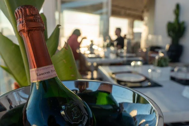 Restaurant, Sun Rocks Boutique Hotel | Caldera View Suites, Santorini