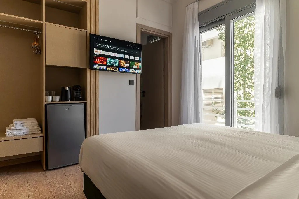 DOUBLE SUPERIOR Room, Phalerus Suites, Athens