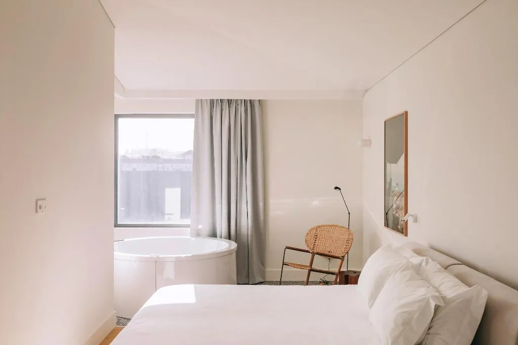 SUITE WITH JACUZZI Room, Lenscape Coterie, Porto