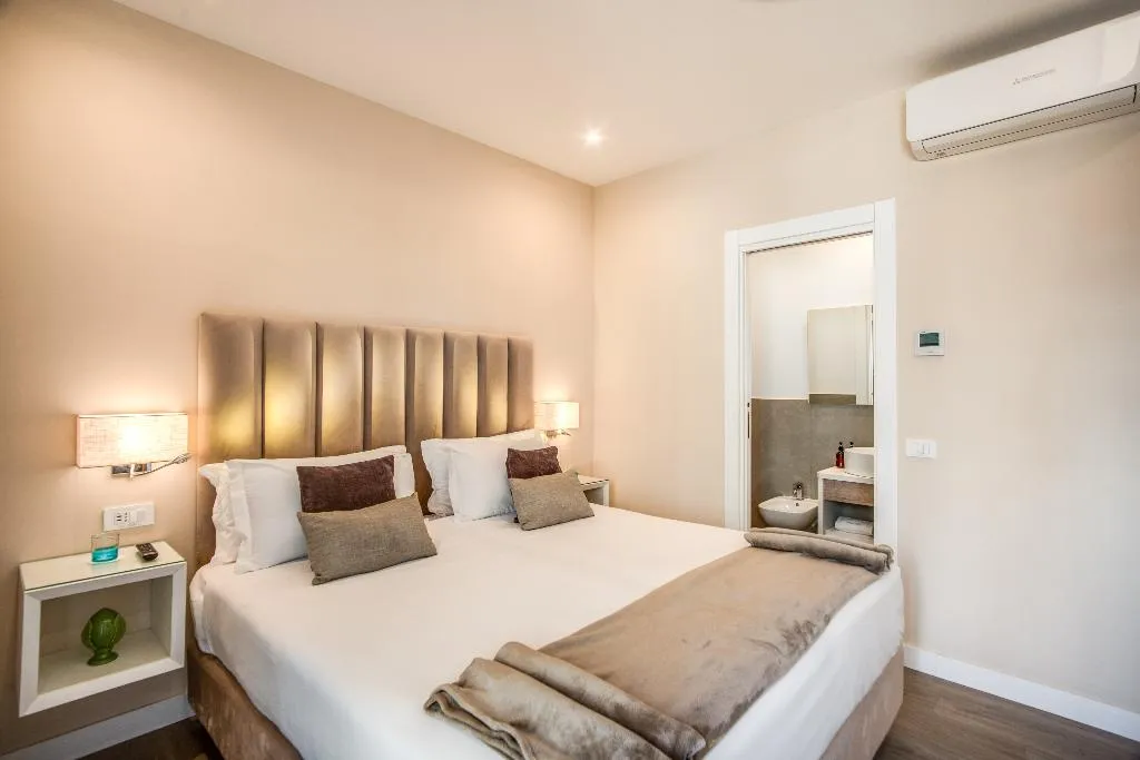 DOUBLE CLASSIC Room, Sorrento City, Naples