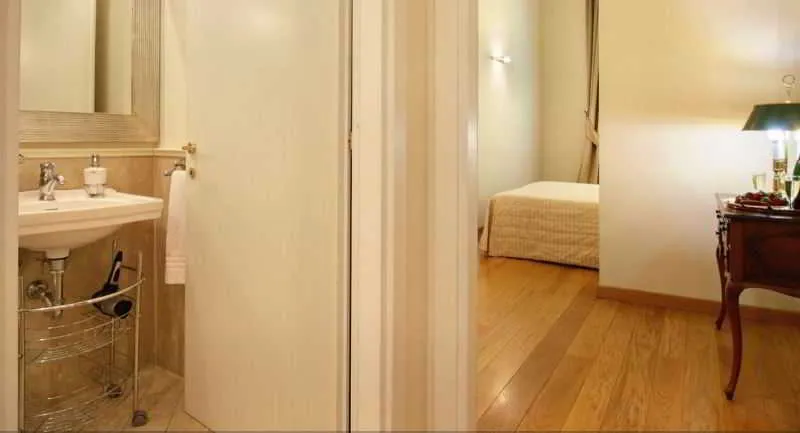 Room, Orlando Palace, Florence