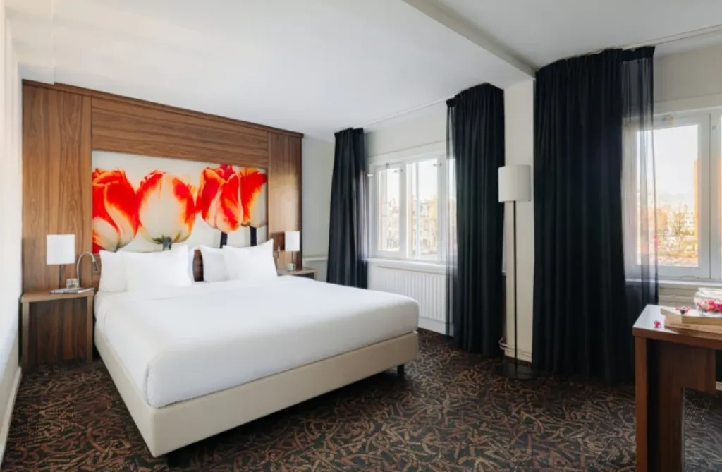 DOUBLE SUPERIOR Room, Leonardo Eden Hotel Amsterdam City Center, Amsterdam