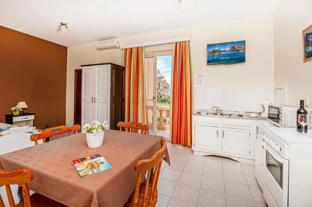STUDIO STANDARD Room, Mariblu Guesthouse, Gozo