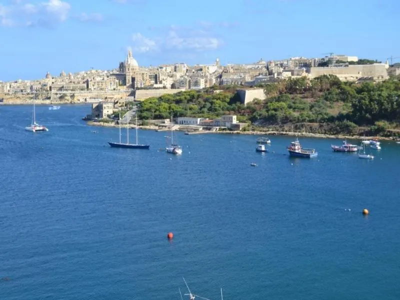 Terrace, Pebbles Boutique Aparthotel, Malta