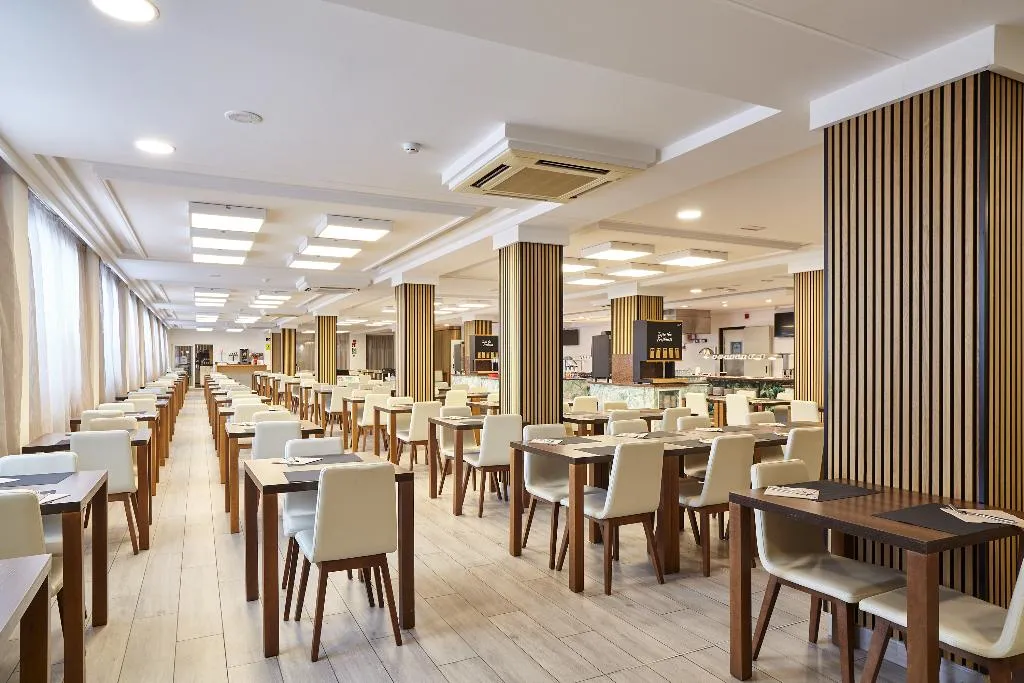Restaurant, Invisa Hotel Es Pla, Ibiza