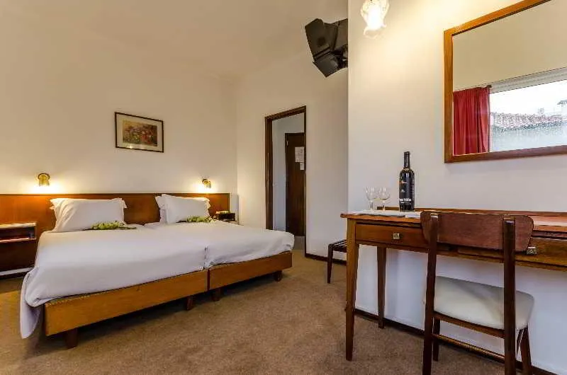 TRIPLE STANDARD Room, Praia do Sol, Lisbon