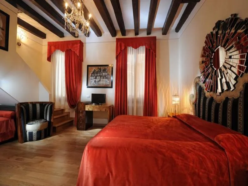 Room, Ca' dell'Arte, Venice
