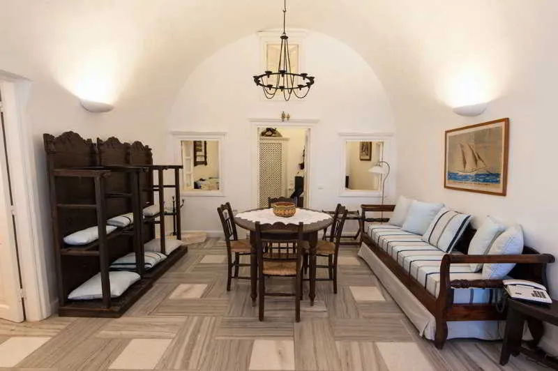 Room, Cori Rigas Suites, Santorini