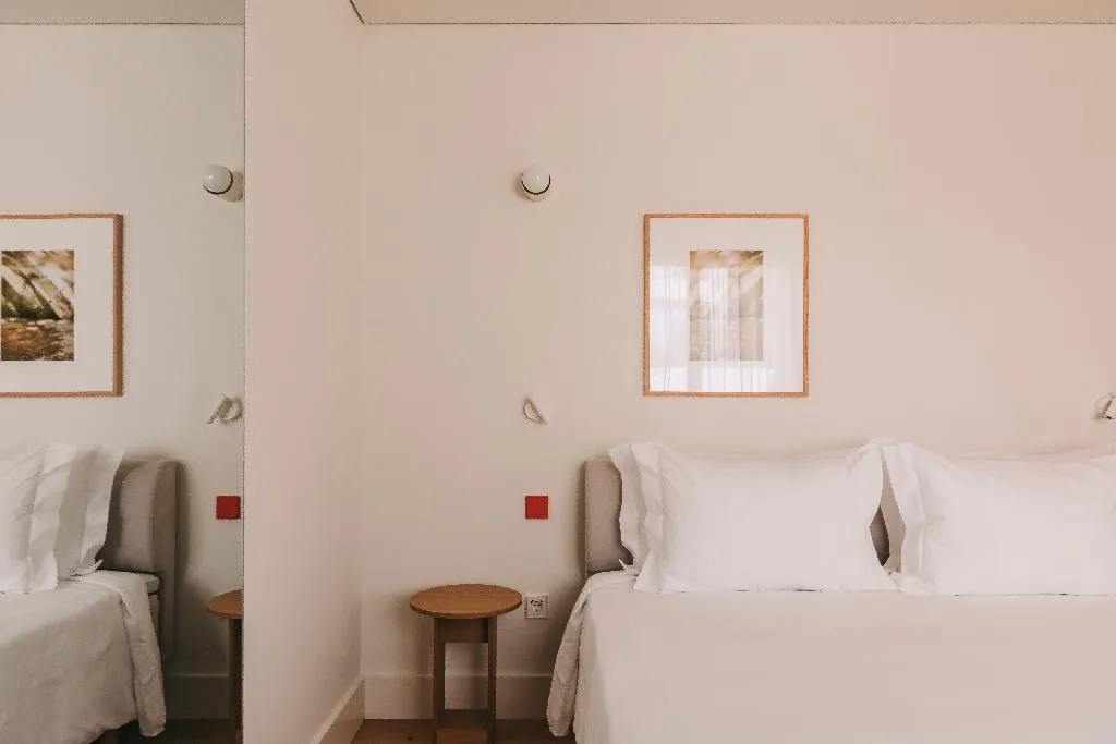 DOUBLE CLASSIC WITH VIEWS Room, Lenscape Coterie, Porto