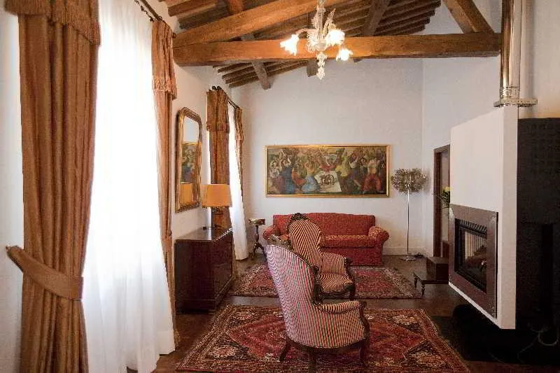 DOUBLE STANDARD Room, Griffin's Resort, Perugia
