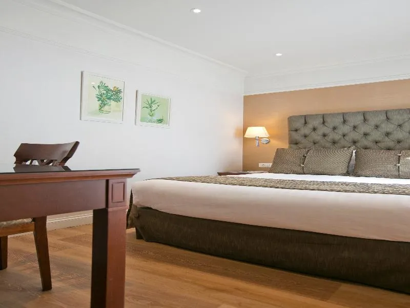 DOUBLE ECONOMY Room, Hera Hotel, Athens