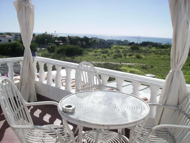 General view, Ocean view Hostel, Algarve