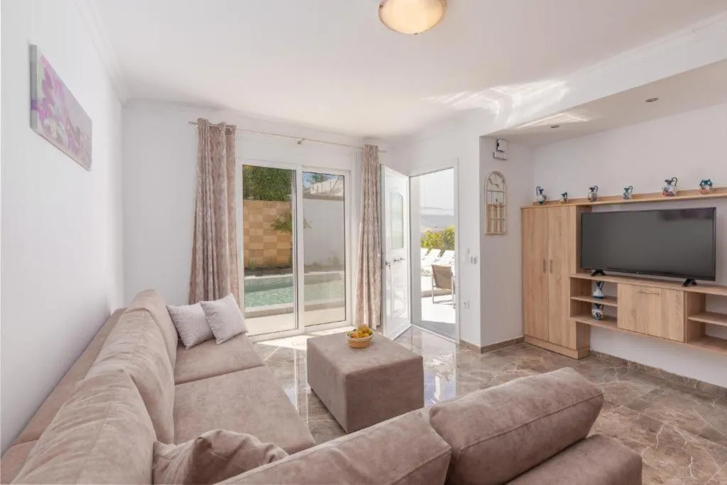 SUITE DELUXE THREE BEDROOM Room, Paradise Garden, Rhodes