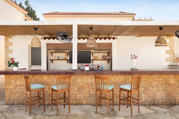 Thalassaki Hotel, Cyprus