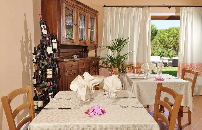 Restaurant, Petri Marini Hotel & Resort, Olbia