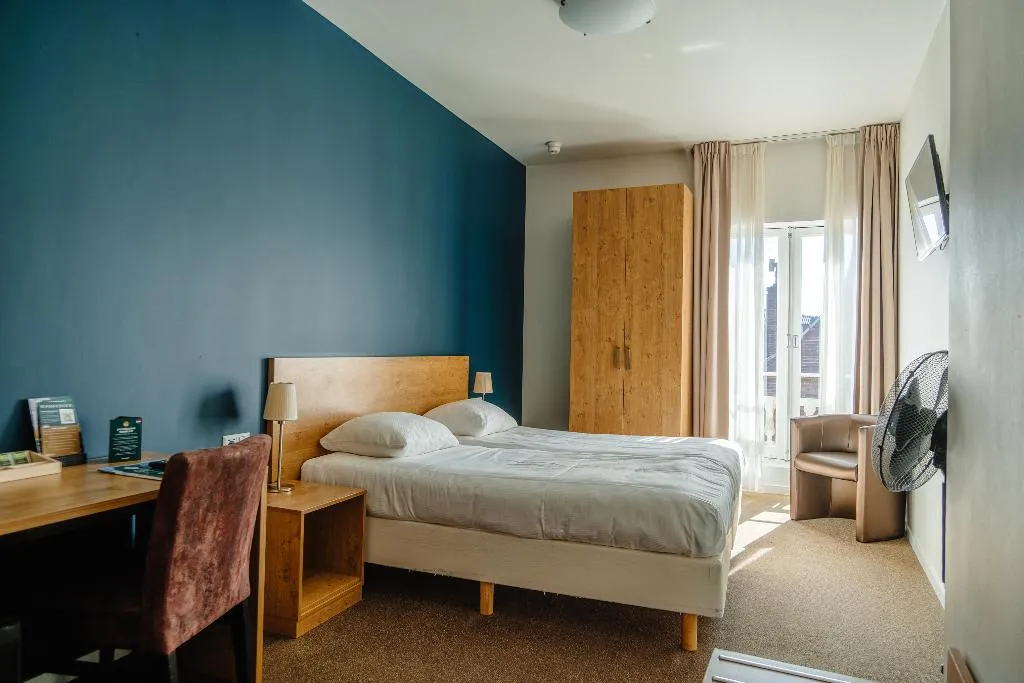 Double or Twin COMFORT Room, Ambassador City Centre Hotel, Amsterdam