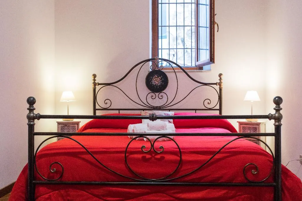 APARTMENT CAPACITY 6 Room, B&B Ai Tintori, Palermo
