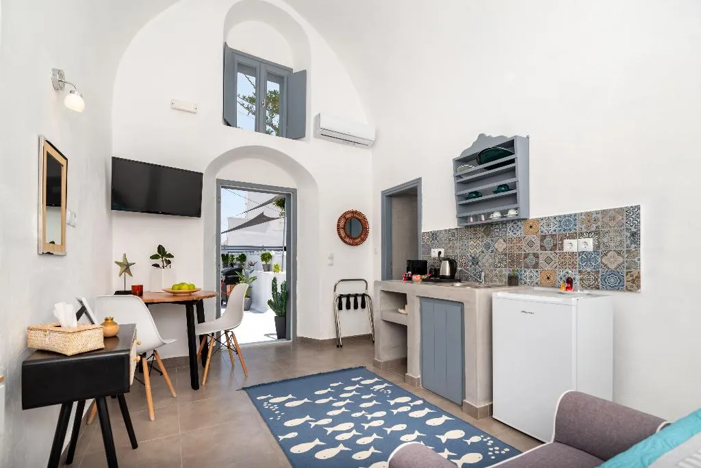 DOUBLE STANDARD Room, 1812 Caves 'n Mansion, Santorini