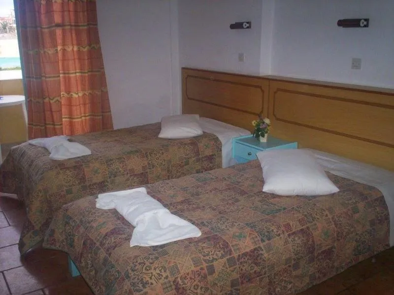 Room, Alexis Pool Apartments, Corfu