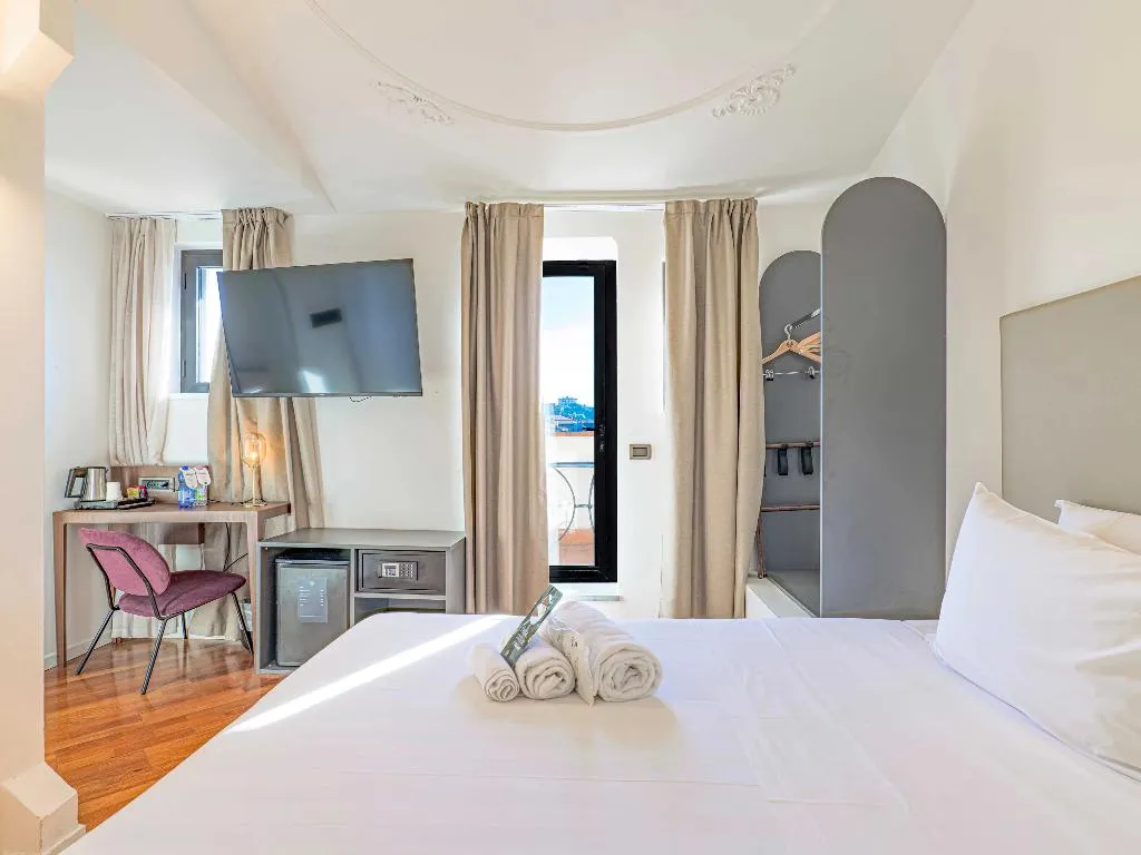 SINGLE WITH TERRACE Room, B&B Hotel Firenze Laurus Al Duomo, Florence