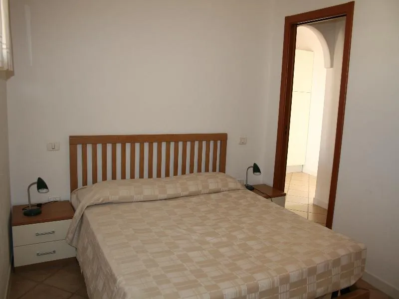 APARTMENT CAPACITY 4 Room, Reggia Di Nausicaa, Olbia