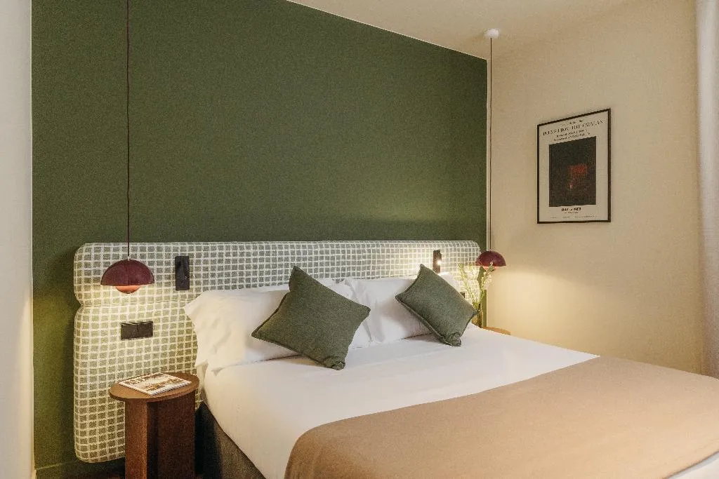Room PREMIUM ONE BEDROOM Room, H. Regas, Barcelona