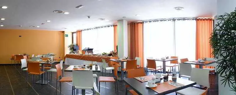 Restaurant, H2 Fuenlabrada, Madrid