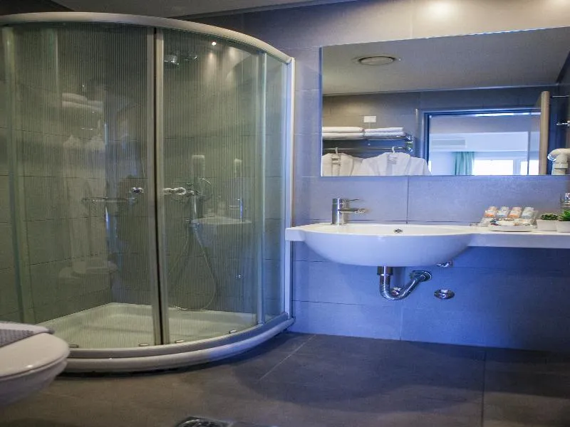 TRIPLE STANDARD Room, Kronos Hotel, Thessaloniki