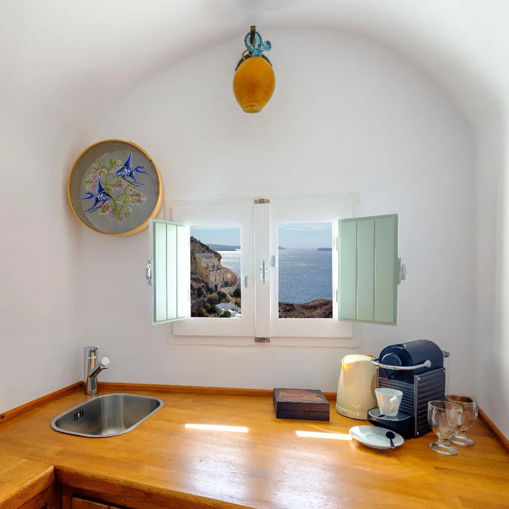 VILLA WITH JACUZZI Room, Fanari Villas, Santorini
