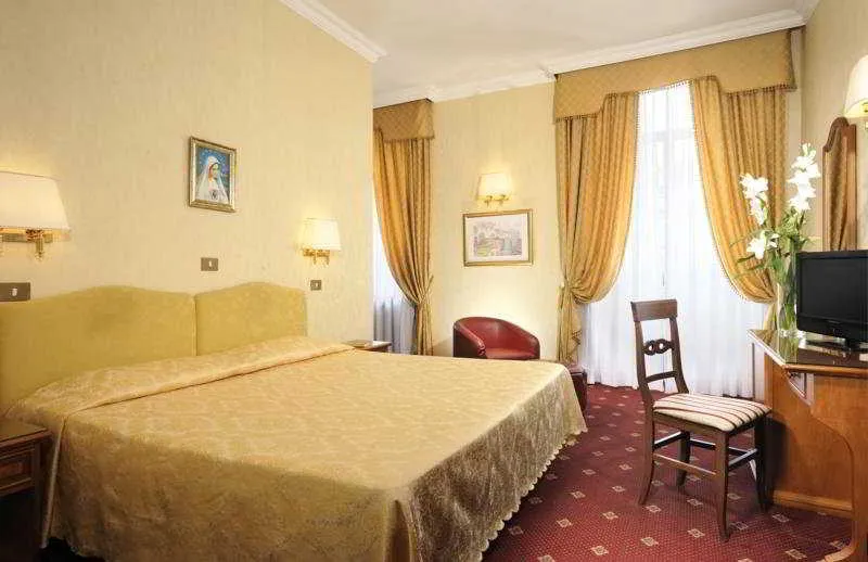TWIN STANDARD Room, The Cross, Rome