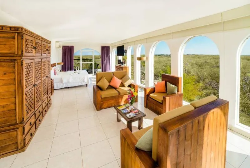 SUITE DELUXE KING BED Room, Uxmal Resort Maya, Cancun Area