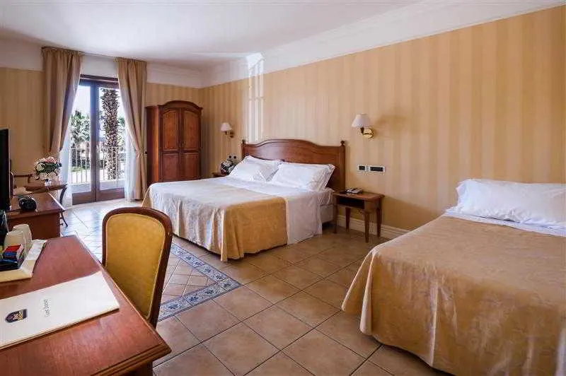 QUADRUPLE STANDARD Room, Dioscuri Bay Palace, Catania