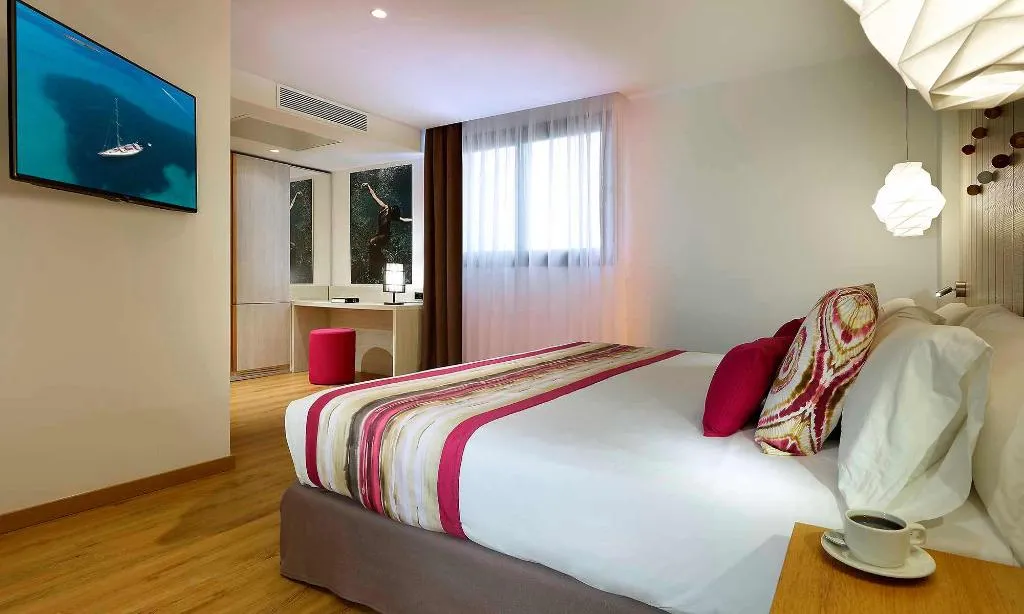Double or Twin RUN OF HOUSE Room, Grand Palladium White Island Resort & Spa, Ibiza