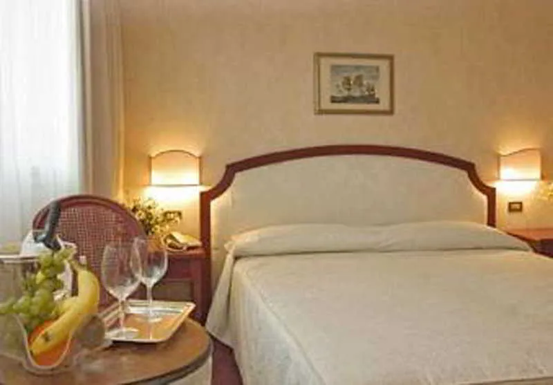 Room, Martini, Olbia